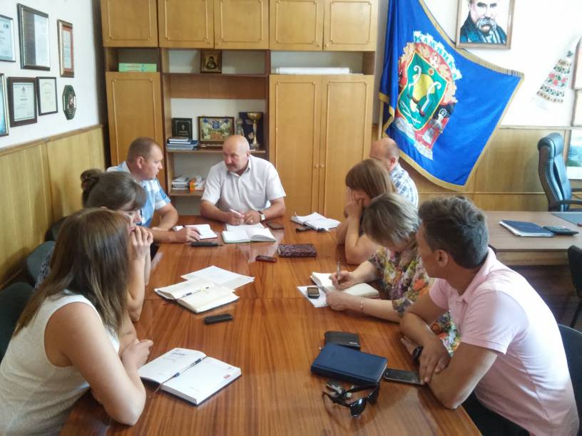 ЩОТИЖНЕВА ОПЕРАТИВНА НАРАДА У МІСЬКОГО ГОЛОВИ