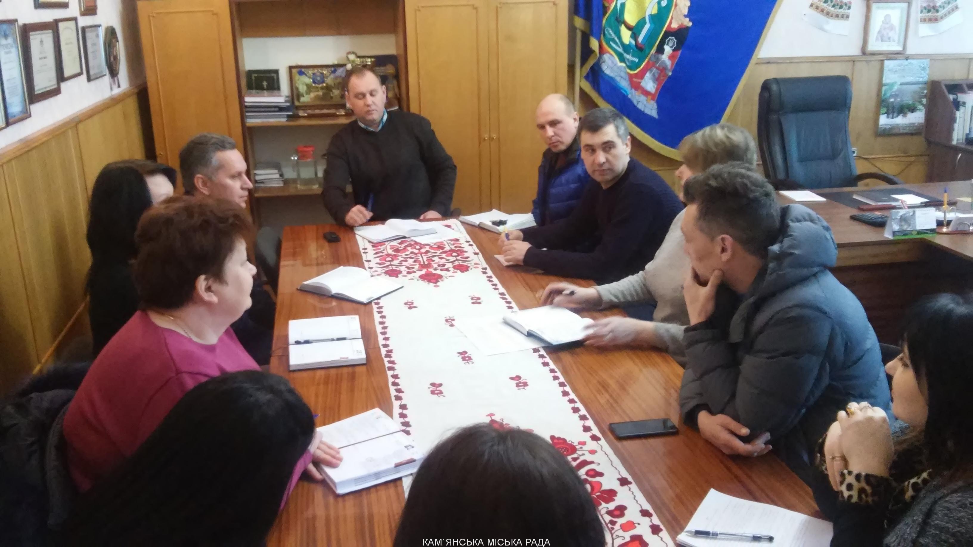 На щотижневій нараді обговорювали важливі питання