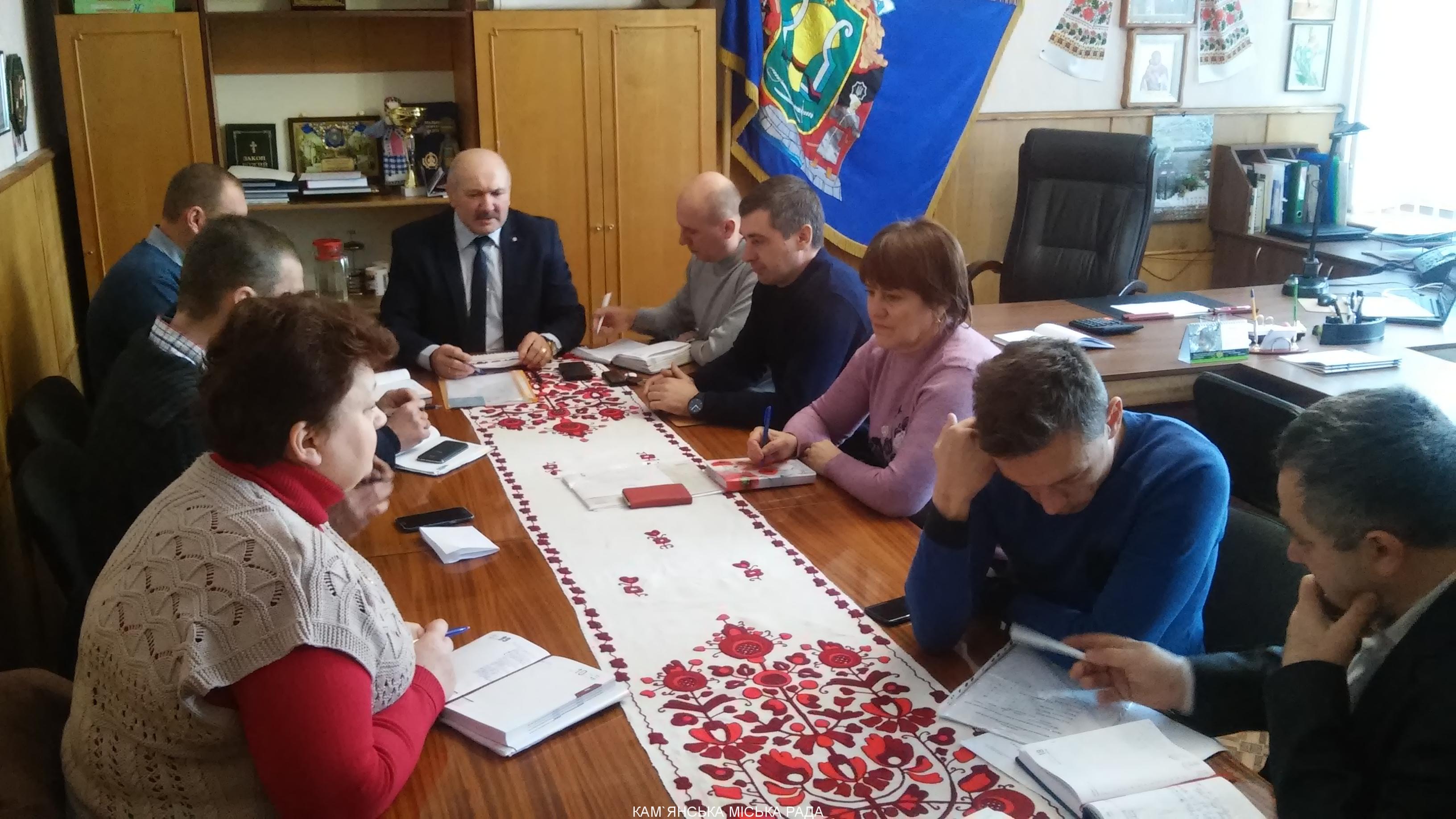 На щотижневій нараді обговорювали важливі питання