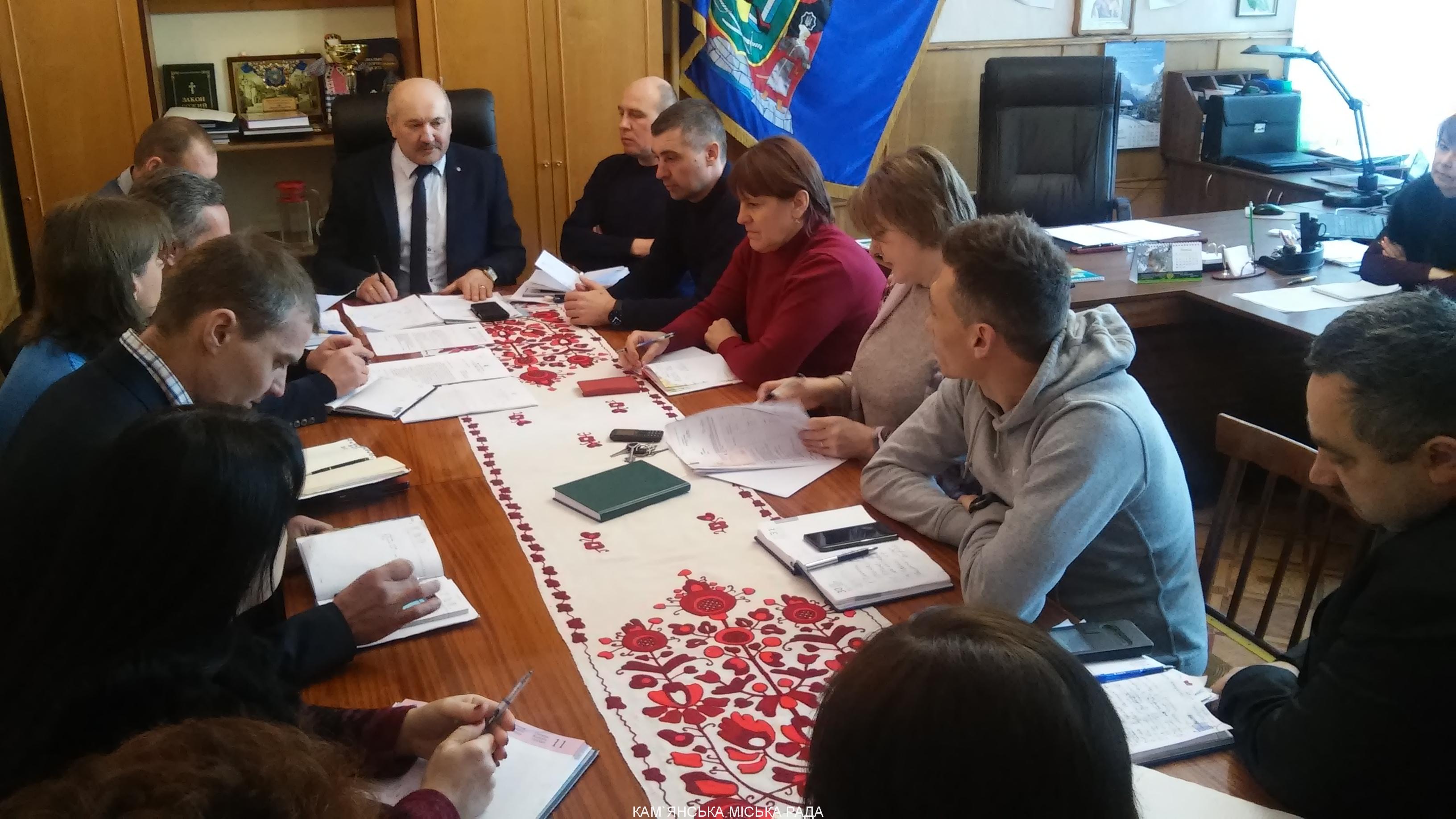 На щотижневій нараді обговорювали важливі питання