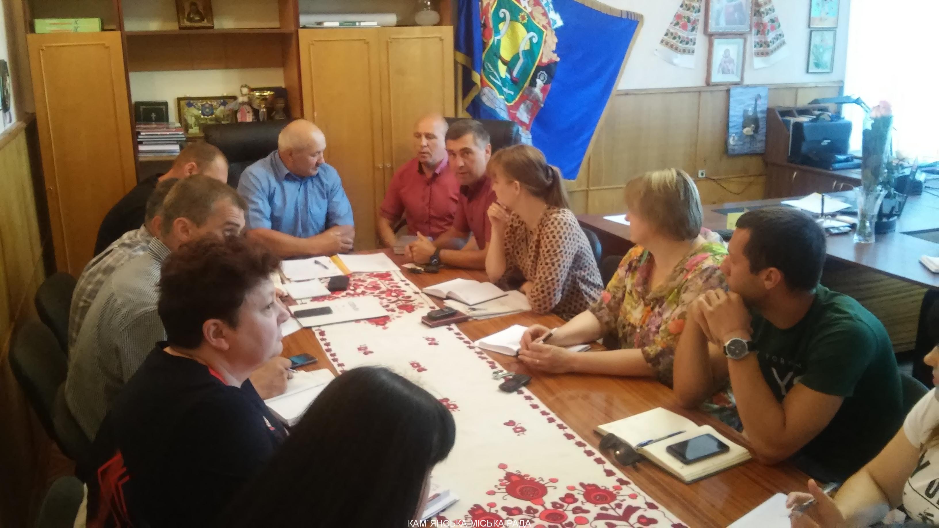 На щотижневій нараді обговорювали важливі питання
