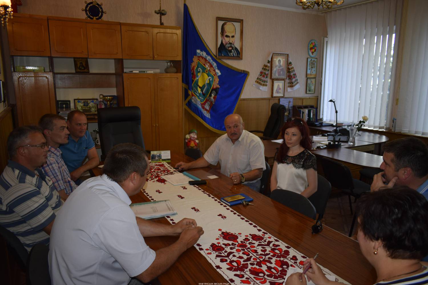 Спільними зусиллями вирішувалася подальша доля готелю